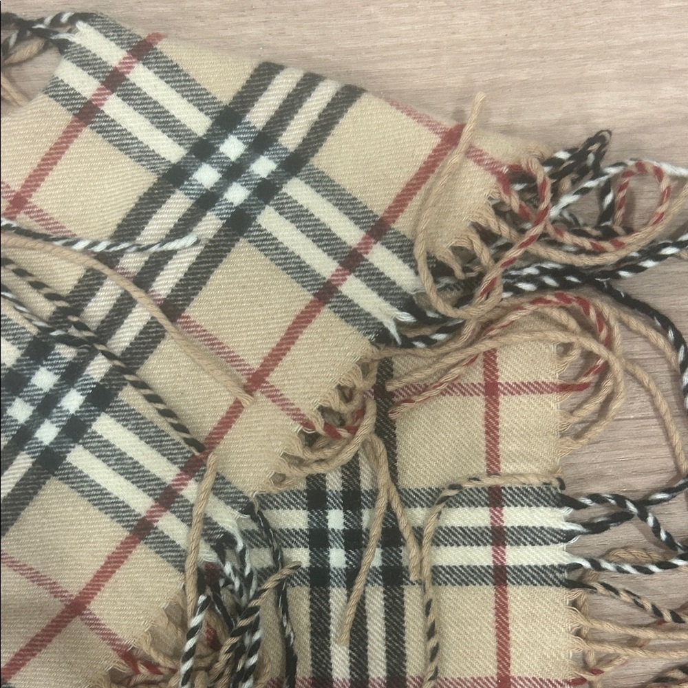 Burberry Classic Check Cashmere Scarf - Picture 4 of 4